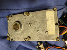 Load image into Gallery viewer, SPB CHARGE GEAR MOTOR ASSEMBLY129C55G02 1370D66G01 WESTINGHOUSE NEW
