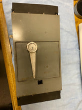 Load image into Gallery viewer, NM631250R 3P 250 AMP FEDERAL BREAKER ROTARY HANDLE MECH USED NM631250R FEDERAL BREAKER
