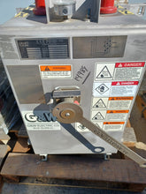 Load image into Gallery viewer, VRA21-376M-40PI 15 KV 600 AMP GAS VAULT SWITCH G&amp;W NEW SURPLUS
